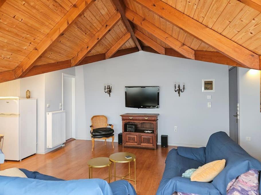Sunny & Comfy Studio In The Heart Of Превеза Екстер'єр фото